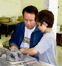 Kids 'N' Clay Pottery Studio a franchise opportunity from Franchise Genius