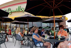 Camille's Sidewalk Cafe a franchise opportunity from Franchise Genius